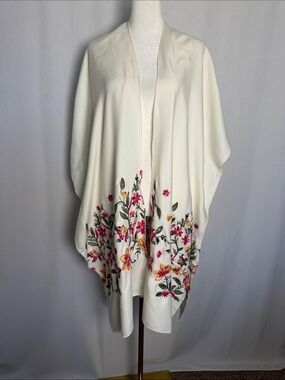 Cream Garden Floral Embroidered Kimono Cover-Up One Size Cotton Blend Poncho EUC